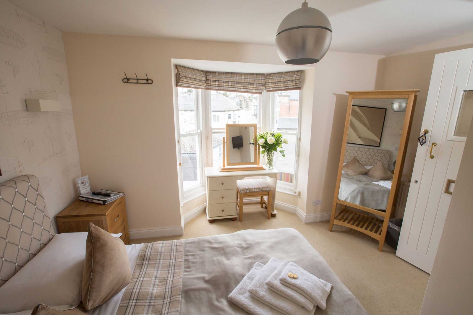 bed and breakfast style room only hotel dartmouth